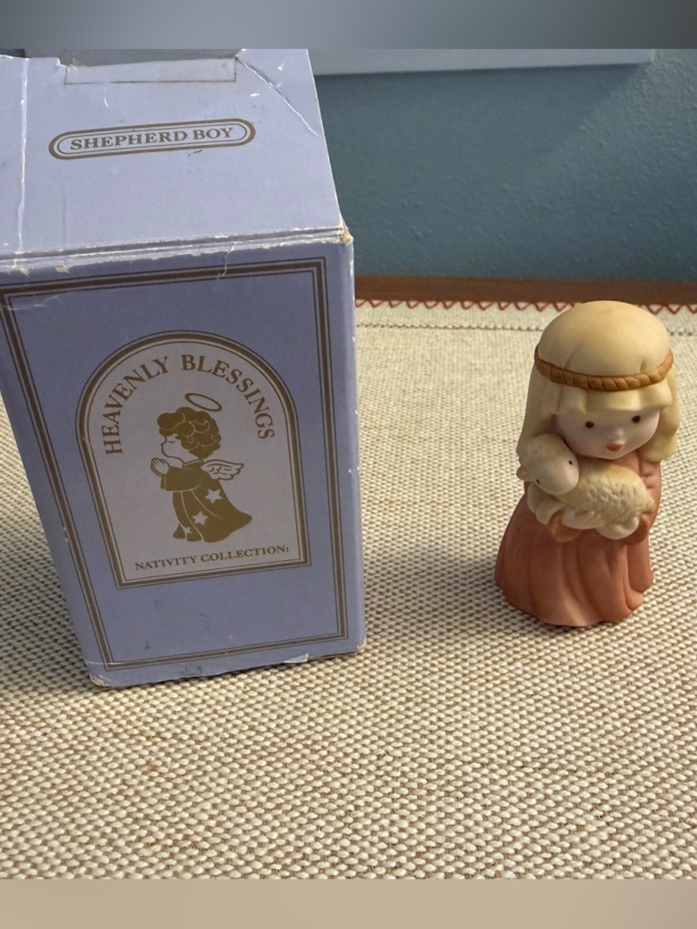 Vintage 1987 Avon Heavenly Blessings Nativity Shepherd Boy Christmas Figurine